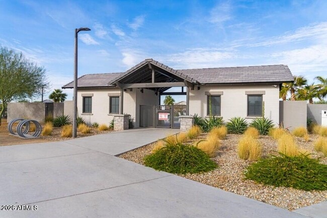 Building Photo - 8914 W Palo Verde Dr