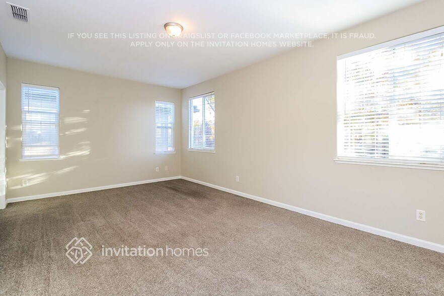 Building Photo - 16 Shadmoor Pl