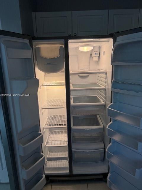 Building Photo - 2402 NE 41st Pl