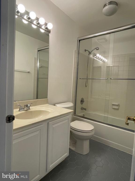 Building Photo - 12235 Tildenwood Dr