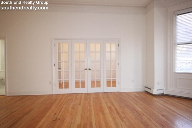 Building Photo - 277 Beacon St