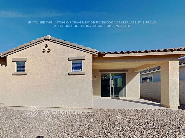 Building Photo - 10831 W Luke Ave