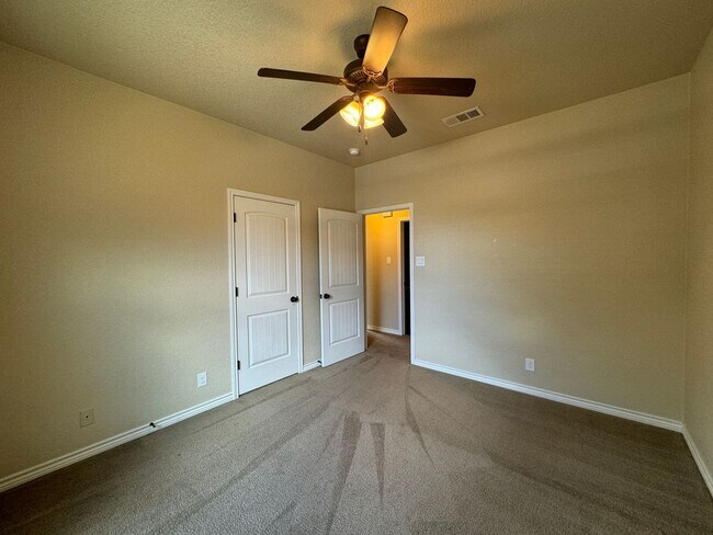 Building Photo - 6801 Deorsam Loop