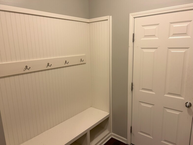 Mud Room - 112 Winifred Dr