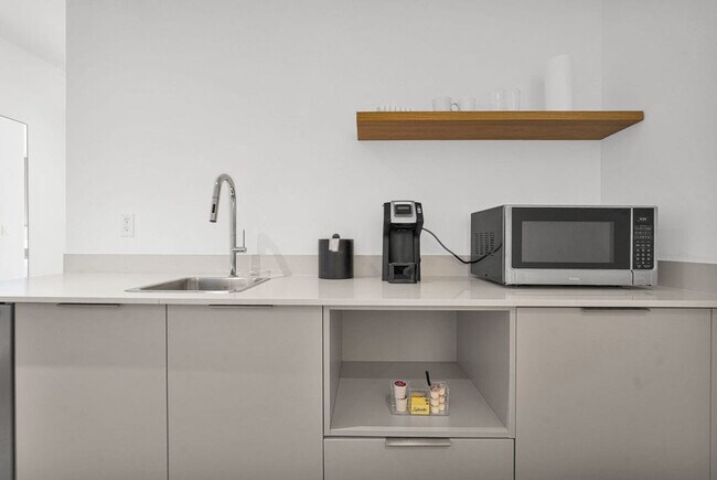 Building Photo - 239 SW 9th St