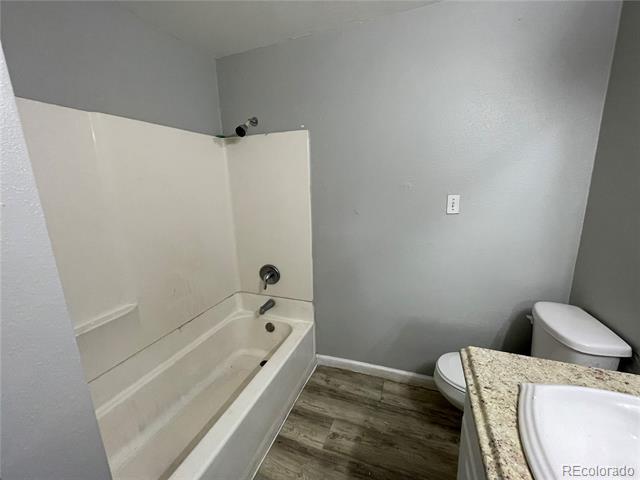 Building Photo - 1590 Clinton St