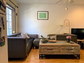 Building Photo - 1339-1345 S. Sycamore Avenue