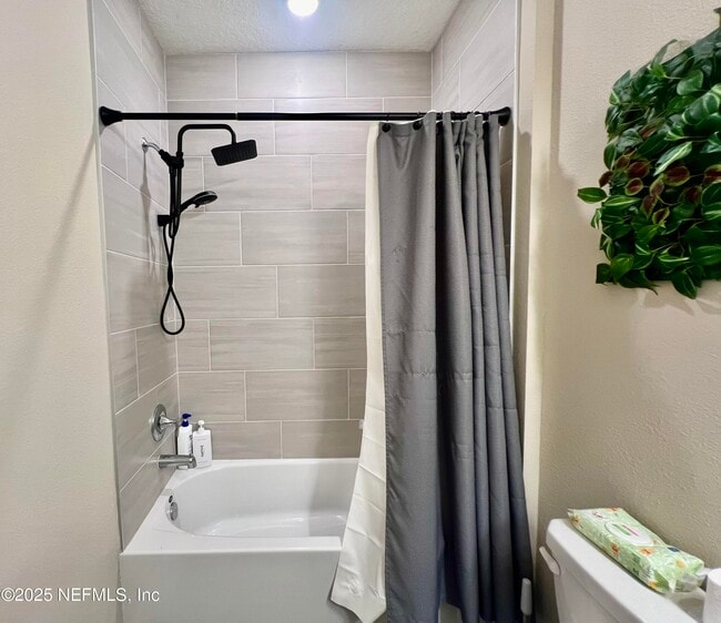 Building Photo - 2904 Armsdale Rd