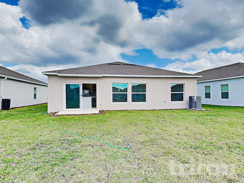 Building Photo - 244 Garnet Ave