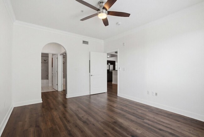 Building Photo - 2299 Lone Star Dr