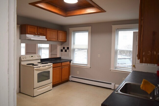 Building Photo - 12 Arthur Ave