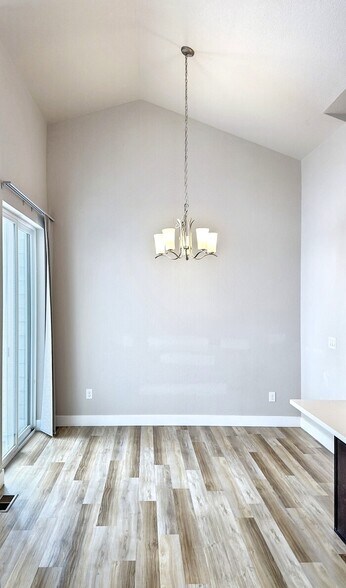 Building Photo - 5992 N Fulton St