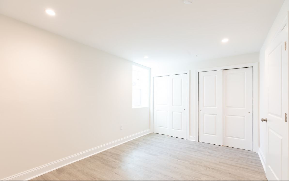 Building Photo - 701 8th St NE