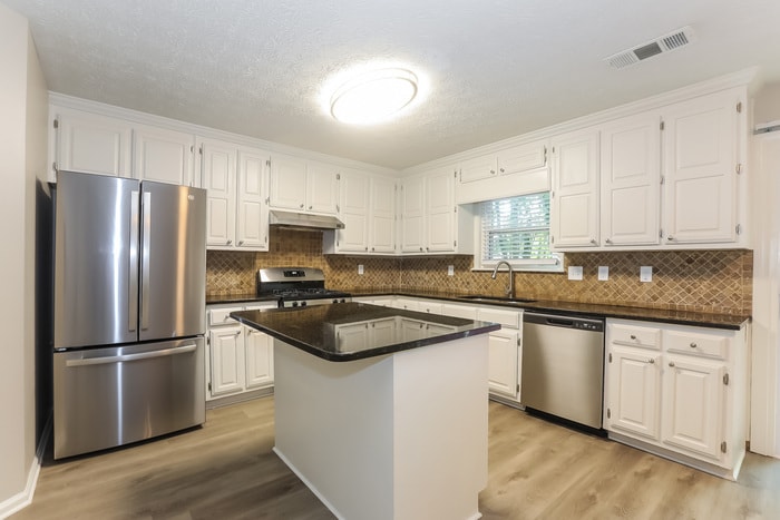 Building Photo - 669 Brooke Manor Ct