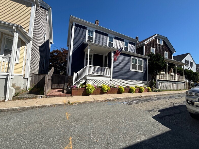 Primary Photo - 14 Dixon St