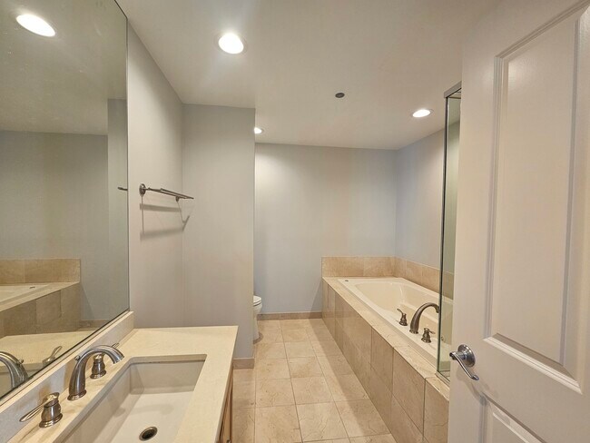 Building Photo - 415 E North Water St