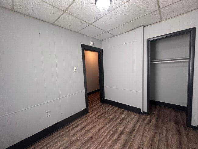 Building Photo - 614 Chandler-