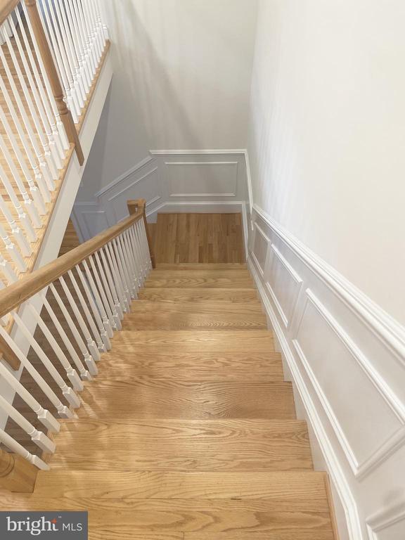 Building Photo - 9309 Main St