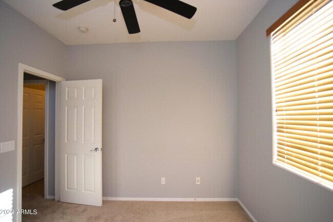 Building Photo - 2840 S Miller Dr