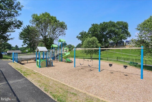 Building Photo - 9793 Hellingly Pl