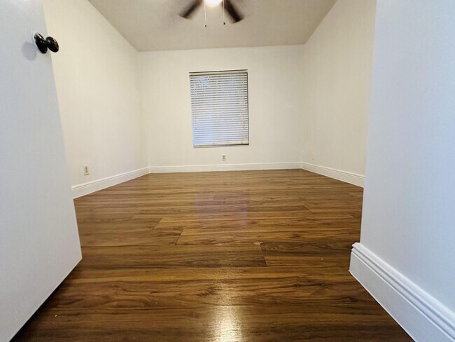Building Photo - 1115 Green Pine Blvd