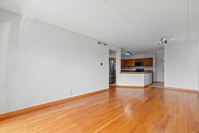 Building Photo - 2919 N Harlem Ave