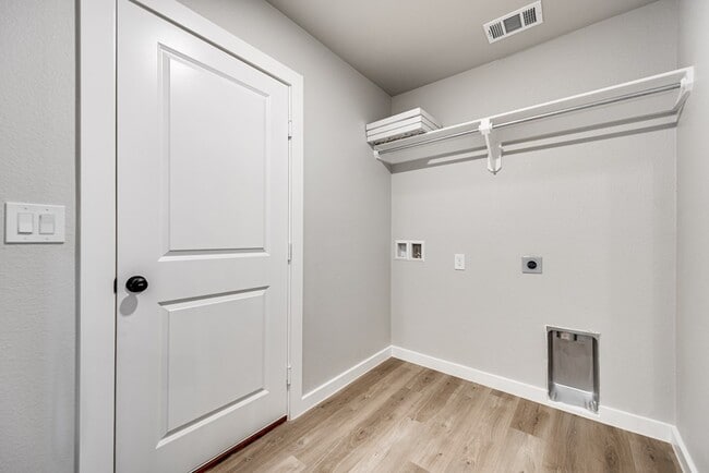 Building Photo - 6210 Appaloosa Ln