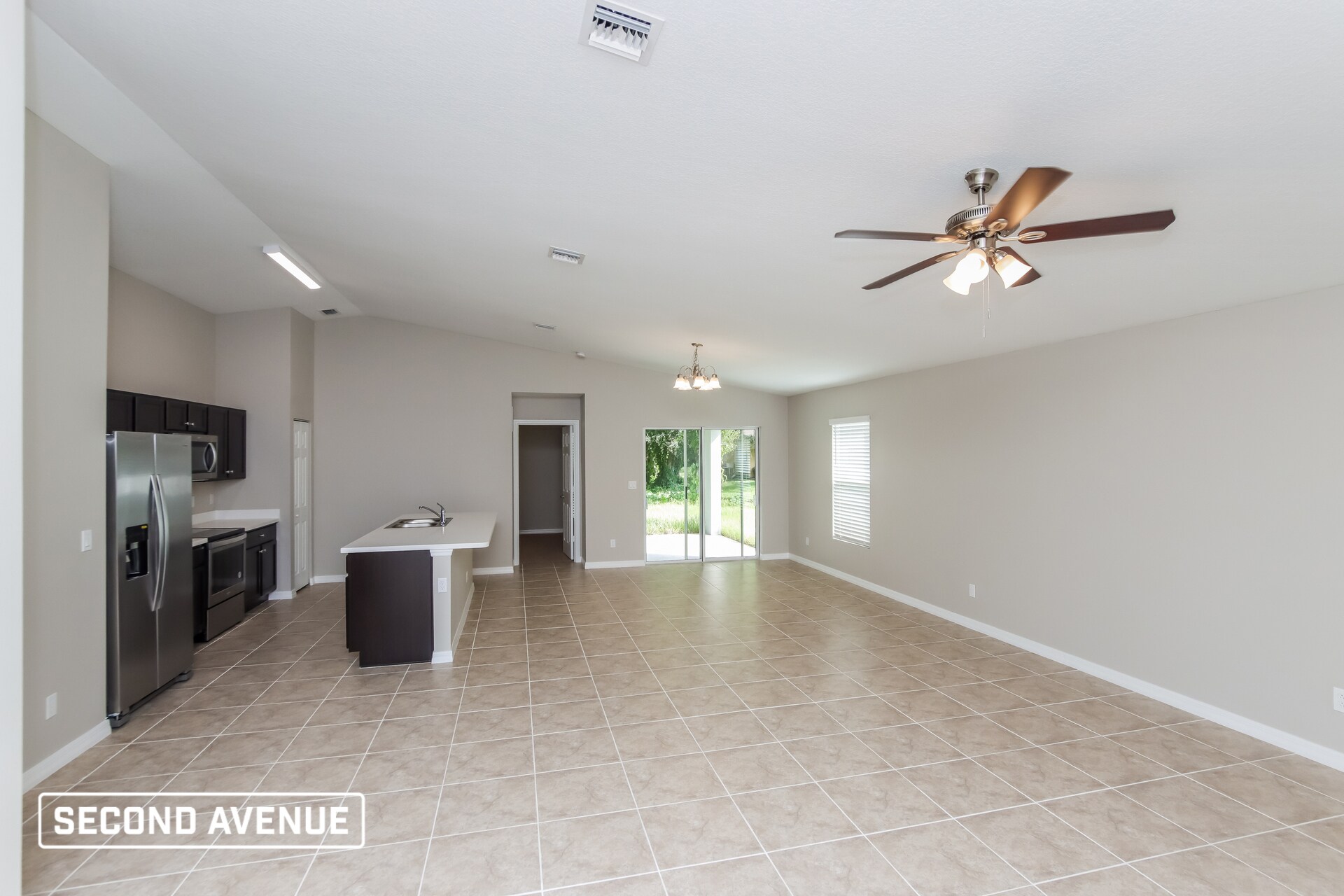 Building Photo - 1135 Tarleton St SE