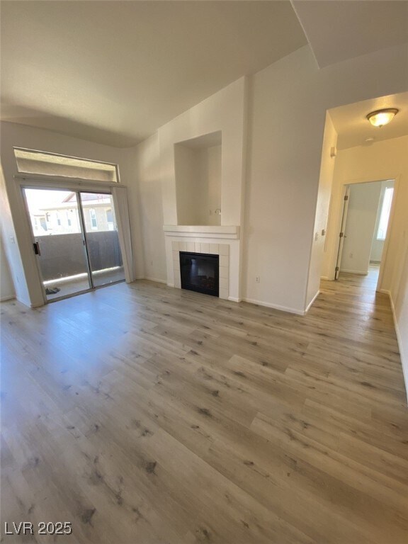 Building Photo - 2305 W Horizon Ridge Pkwy
