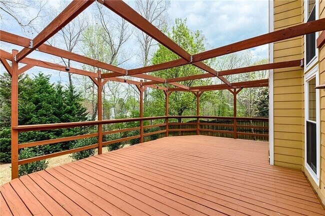 Building Photo - 13646 Weycroft Cir