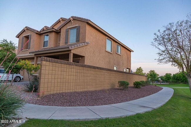 Building Photo - 2115 W Le Marche Ave