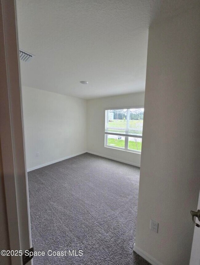 Building Photo - 8431 Clearway Dr