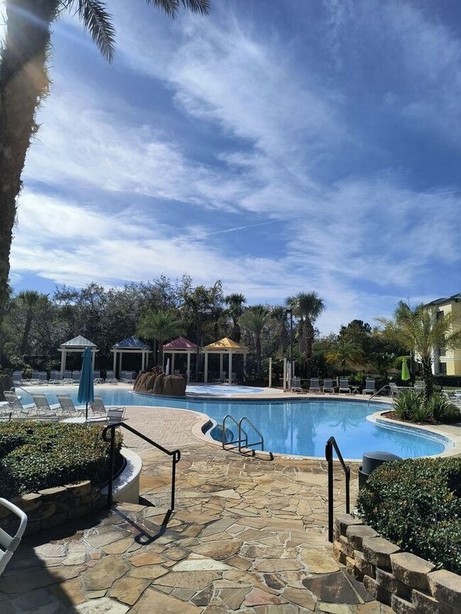 Building Photo - FREE RENT!!! Spacious condo in Gated Legacy Dunes