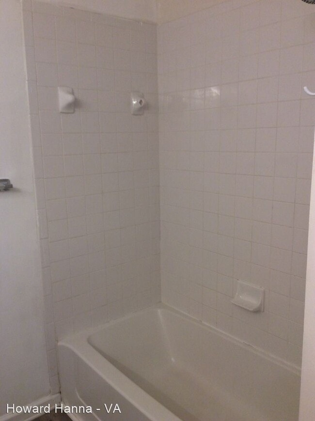 Building Photo - 2 br, 2 bath House - 204 Bristol Commons