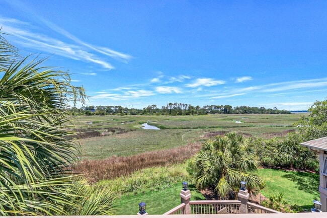 Building Photo - Spectacular Sea Pines Home - Marsh/Water Views!