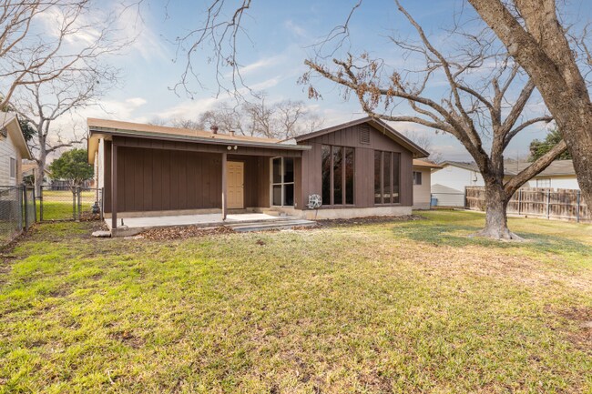 Building Photo - 7210 Grass Valley Dr