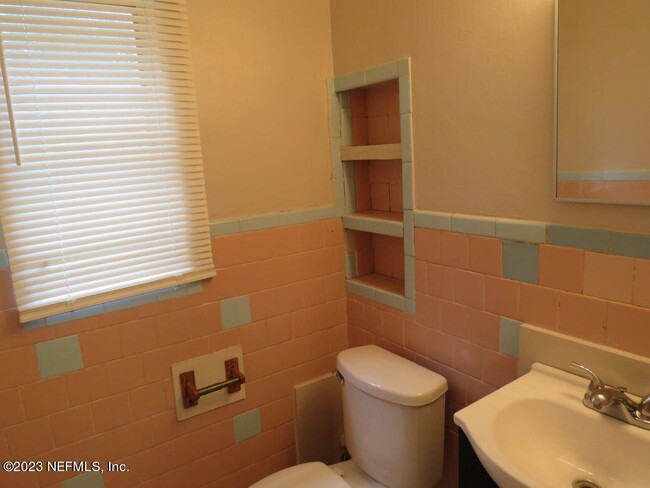 Building Photo - 4828 Lambing Rd