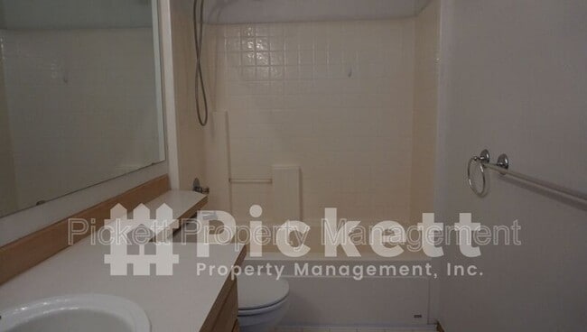 Building Photo - 11615 Breckenridge Ln NW