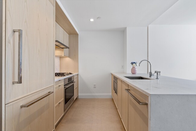 Building Photo - 37-14 34th St