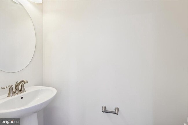 Building Photo - 5313 Smith's Cv Ln