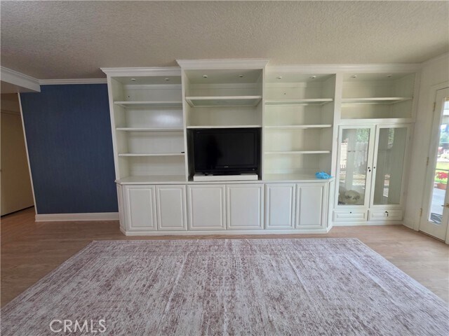 Building Photo - 1568 Ridge St