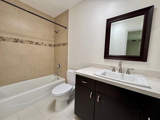 Building Photo - Modern Elegance in Prime Santa Monica