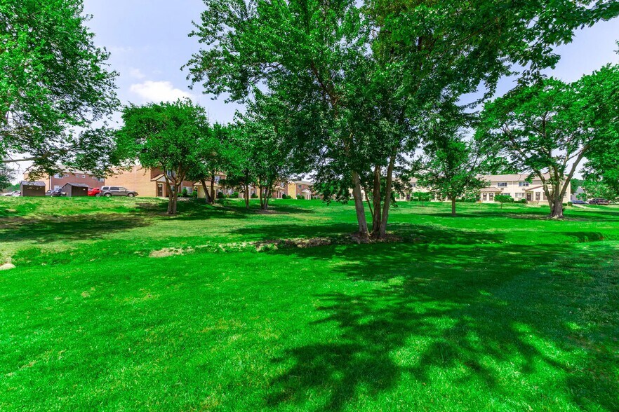 Building Photo - 401 E Gibbsboro Rd