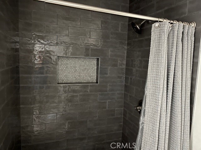 Building Photo - 701 Oakdale Ave