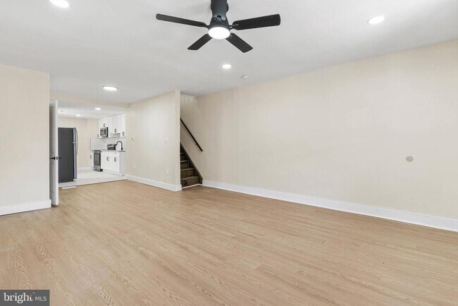 Building Photo - 1221 N 50th St