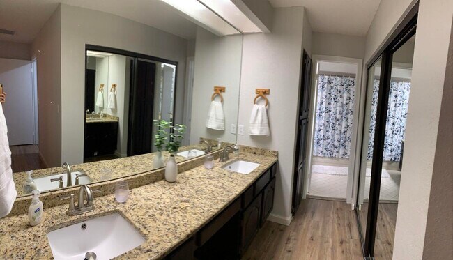 Building Photo - 1494 White Pine Dr