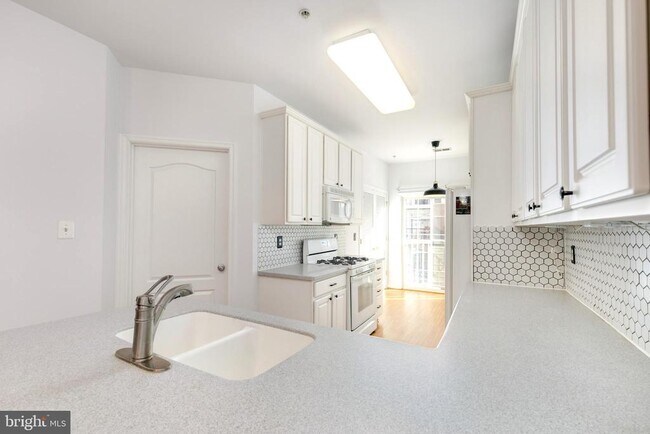 Building Photo - 11622 Cavalier Landing Ct