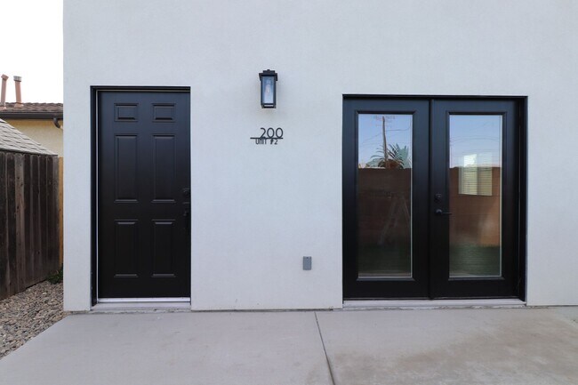 Building Photo - 200 Siler Ln