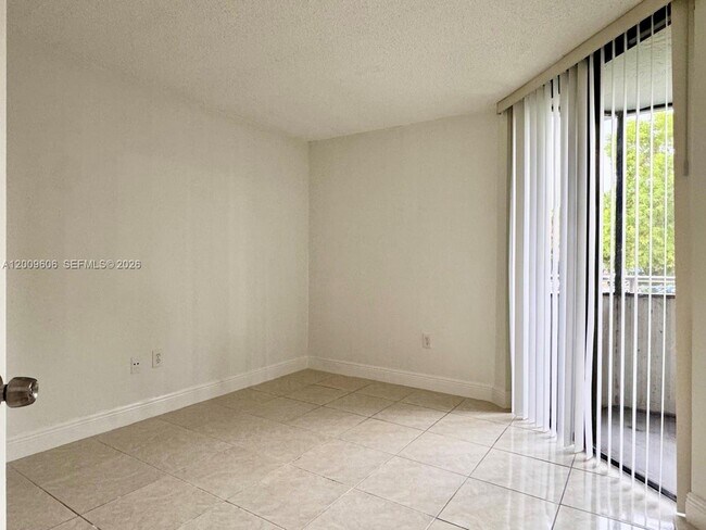 Building Photo - 8255 SW 152nd Ave