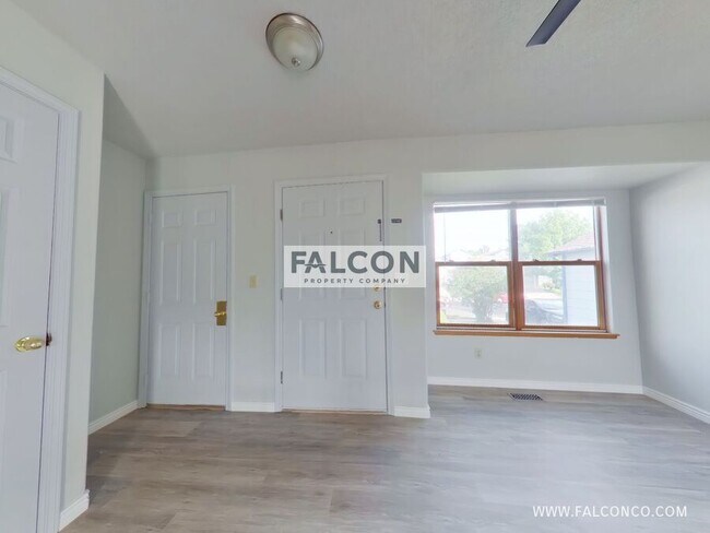 Building Photo - 5982 Corinth Dr